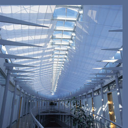 Skylight Shading Systems - 窓装飾商品