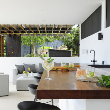 Nimano Hillside
