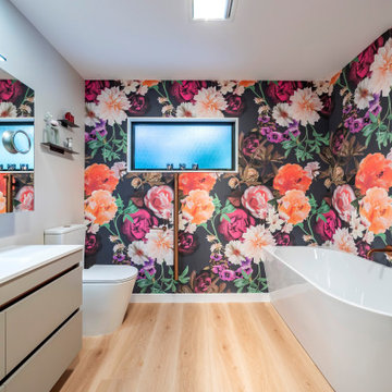 Bathroom - Feature Wallpaper