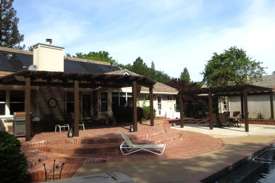 This is an example of a traditional garden in Sacramento.