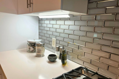 Inspiration for a modern kitchen remodel in San Diego