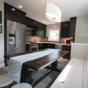 Traditional Kitchen Nook