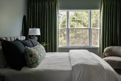Bedroom - contemporary bedroom idea in Dallas