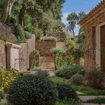 Patio de l'entrée