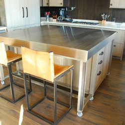 The Stainless Steel Island - Kitchen Islands And Kitchen Carts