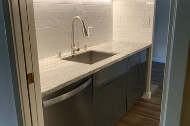 Trendy kitchen photo
