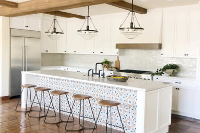 Kitchen - kitchen idea in San Diego