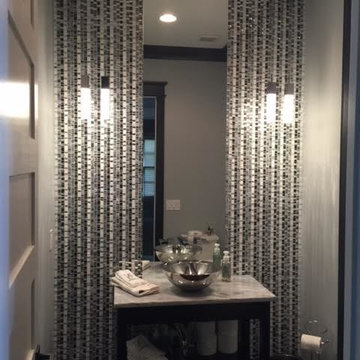 Bathroom/Laundry Room