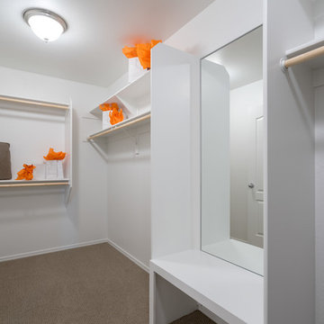 Phoenix, Arizona | Arosa Estates - Castillo Manzanita Owner's Bedroom Closet