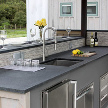 Outdoor Kitchen
