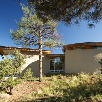 Strawbale Retreat Home with Green Design Features