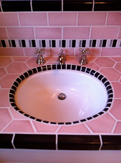 Homeowners Give The Pink Sink Some Love