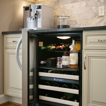 Beverage station complete with cooler unit