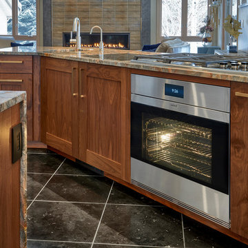 Stunning Contemporary Kitchen