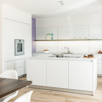 Küche und Essplatz in Privatwohnung