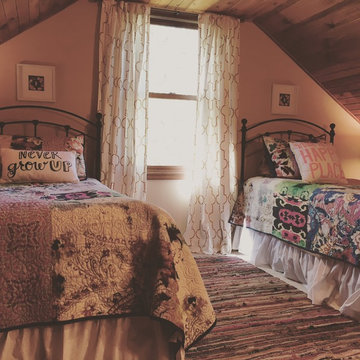 Loft Bedroom for (lucky) Teen Sisters