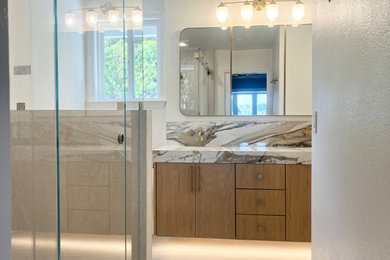 Example of a transitional home design design in San Diego