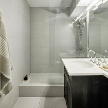 15 Holly Master Bath