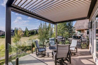 Modern exterior home idea in Calgary