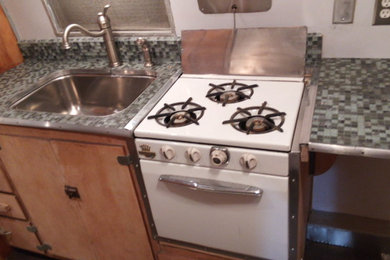 Inspiration for a rustic home design remodel in Austin
