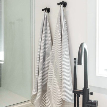 Dorval Master Bathroom