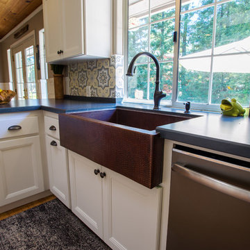 Modern Farmhouse Style Kitchen