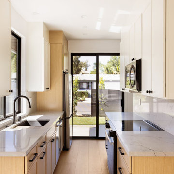 The hidden duplex & A home makeover - SB9 Investment property in Woodland Hills