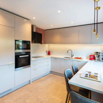 Flat panel Kitchen Design brass handles - Stillorgan, Co Dublin