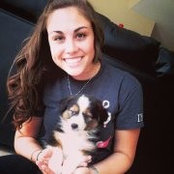 Emily Belshams billede