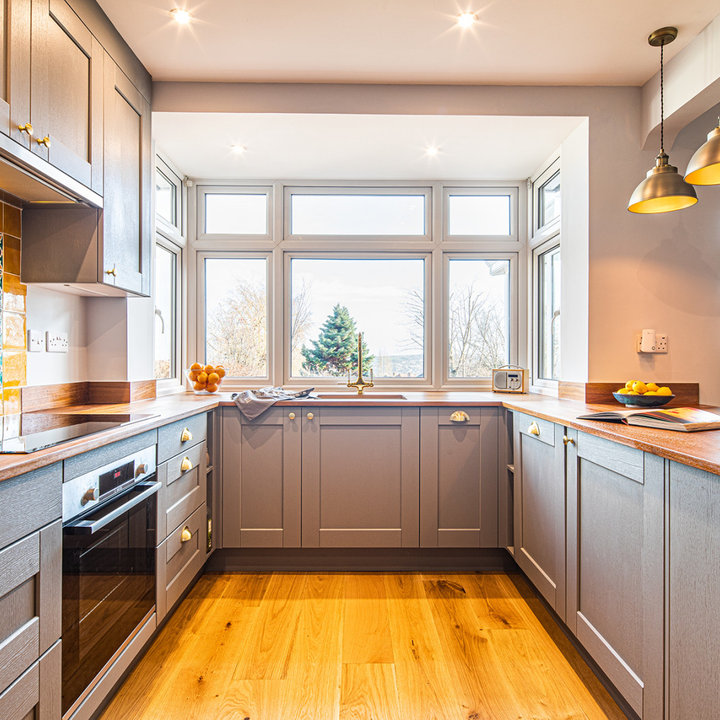 75 Beautiful Medium Sized Kitchen Ideas and Designs February 2022