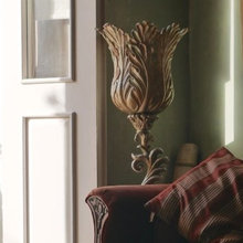 Classic Interior Decor with a Taste for the Colonial