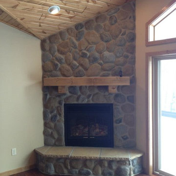 Cabin Living & Vacation Homes
