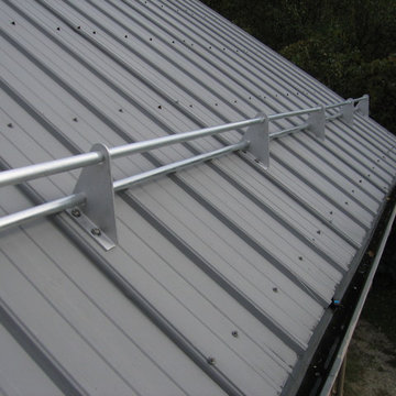 PP315 Pipe-Style Snow Guard for Metal Roofs