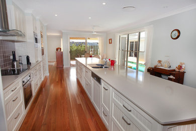 This is an example of a traditional kitchen in Sunshine Coast.