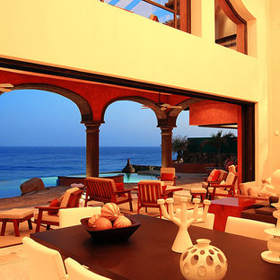 Mediterranes Wohnzimmer in Mexiko Stadt