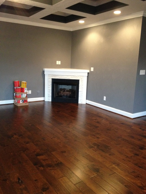 Decorating corner mantle