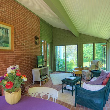 Prestigious Veasey Shore Winnipesaukee Waterfront