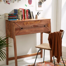 dee furniture