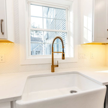 Bedford, Blue & White Shaker Kitchen