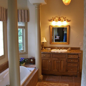 River Bluff House, Missouri Master Bath