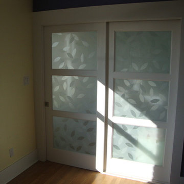 Sliding Privacy Door