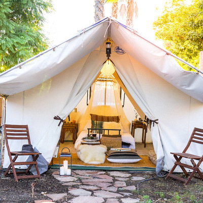 Example of an eclectic home design design in Santa Barbara
