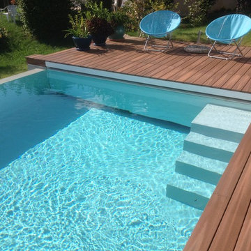 Piscine à débordement