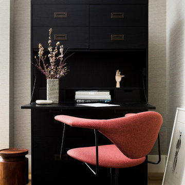 Detroit Street Condo - Writing Desk