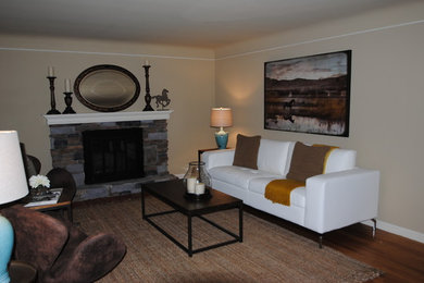 Example of a classic living room design in Cincinnati