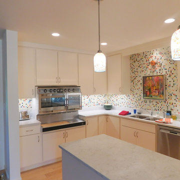 Colorful Retro Kitchen Backsplash