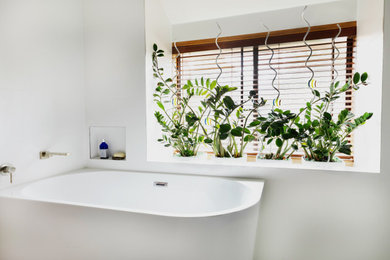シドニーにあるモダンスタイルのおしゃれな浴室の写真