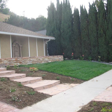 Half Moon Walls in Flagstone - Palos Verdes