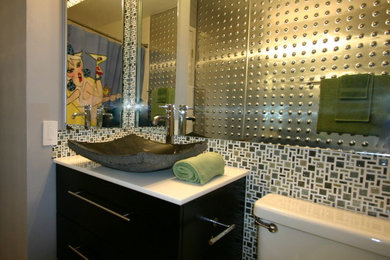Bathroom - contemporary bathroom idea in San Francisco