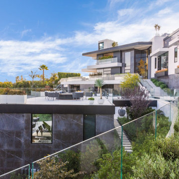 Summitridge Drive